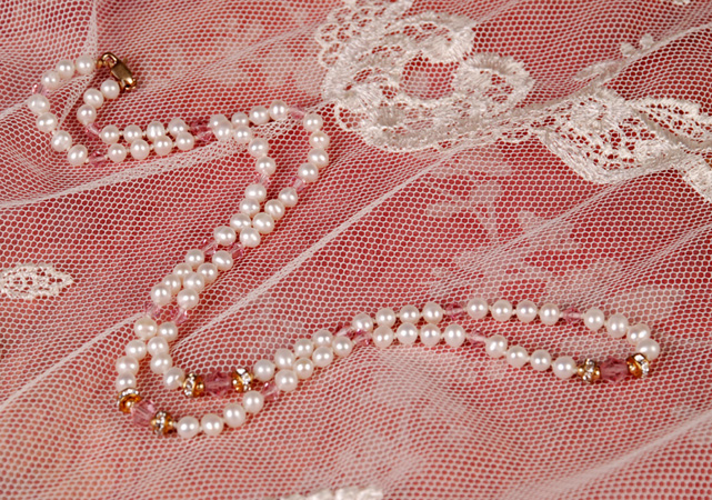 Pearl knotted wedding necklace
